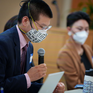 Speaker on panel